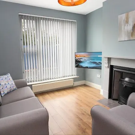 Spacious In Popular Salthill