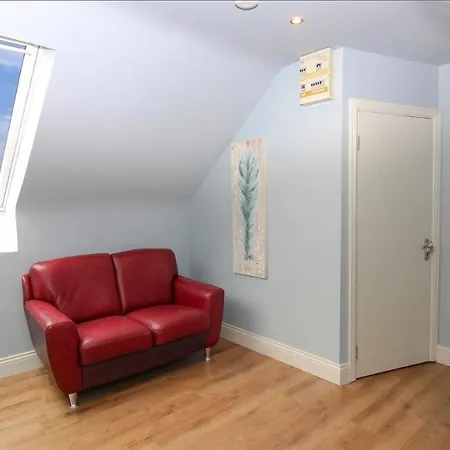 Spacious In Popular Salthill